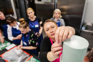Szkolenia Cukiernicze Warsaw Academy of Pastry Arts - Torty Weselne (47 of 233)
